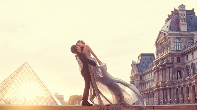 Řekněte své ženě, jak jí to sluší. A uvidíte, jak vám radostí skočí kolem krku.