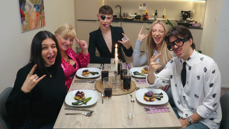 Celá týdenní sestava v pořadu Prostřeno. 