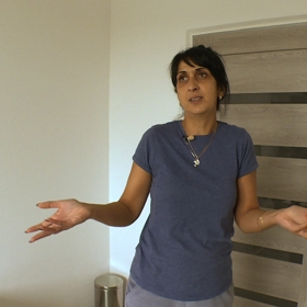 Veronika si bude muset poradit s chováním zarytého fotbalového fanouška.