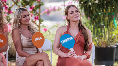 FOTO: Šárka Peková s Kristýnou Svěchotovou.