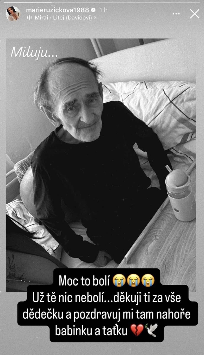 Marii Růžičkové zemřel děda. 