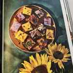 Barevně je všechny hezky vyladil včetně posypek. 