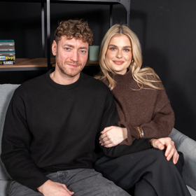 Pavla Vaníčková a Martin Dubovický v pořadu eXtra Host.