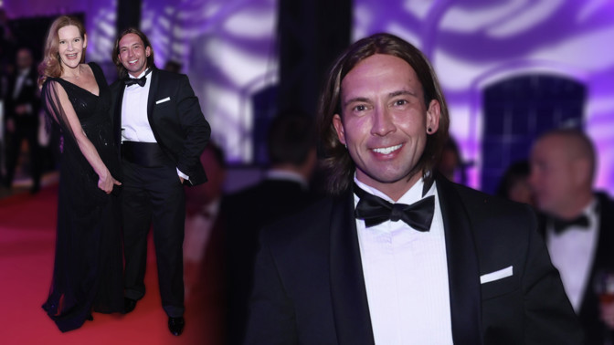 Nejelegantnější outfit kulturistky Věry Mikulcové: Na ples v Brně dorazila ve slušivém černobílém smokingu