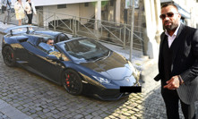 Karlos Vémola má nové auto.