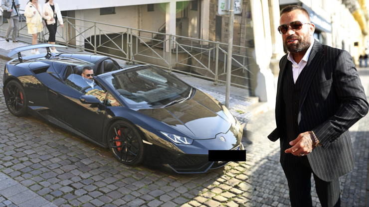 Karlos Vémola má nové auto.