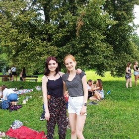 Shining Ája zemřela po boji s anorexií.