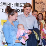 Denisa Helceletová s manželem a dcerkou Evelin.