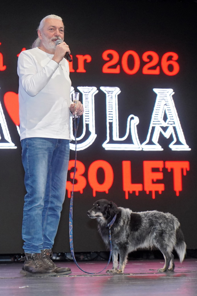 Daniel Hůlka hraje v muzikálu Dracula třicet let.