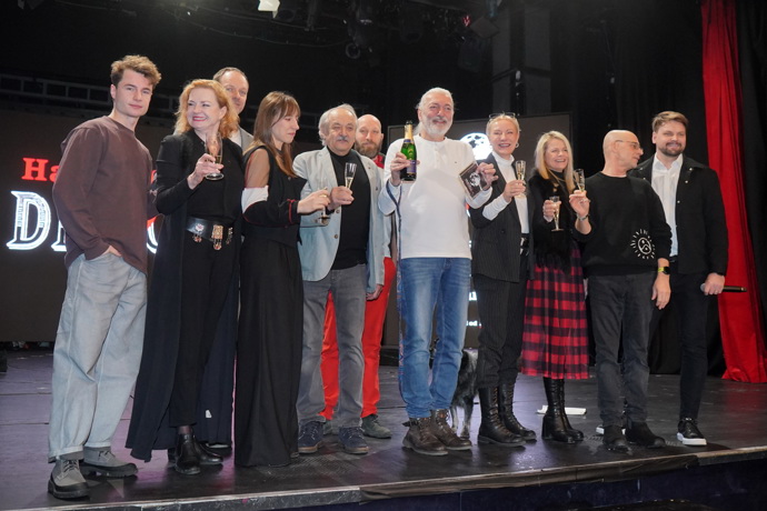 Herci a tvůrci muzikálu Dracula pokřtili nové CD.