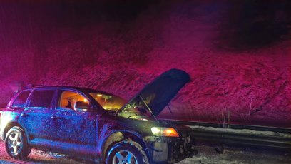 FOTO: Ledovka potrápila řidiče ve Středočeském kraji.