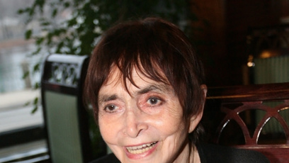 FOTO: Režisérka Věra Chytilová s medailí Za zásluhy I. stupně.