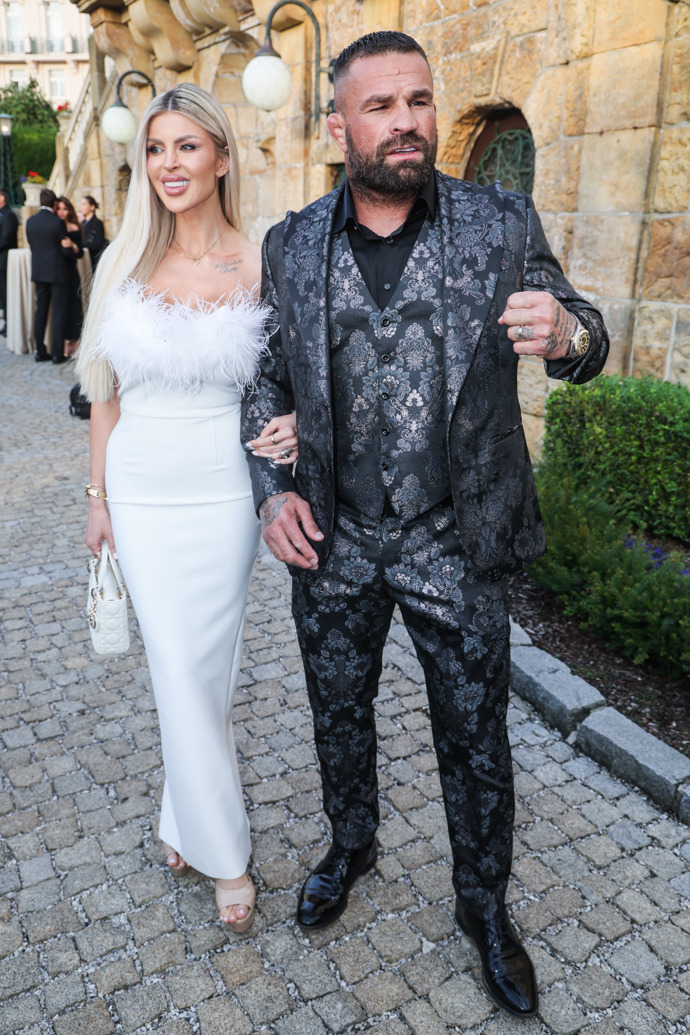 Teď si oblíbila čistě bílou barvu, která podle ní sluší každé ženě.