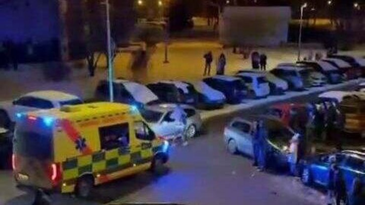 Muž blokoval průjezd sanitky.