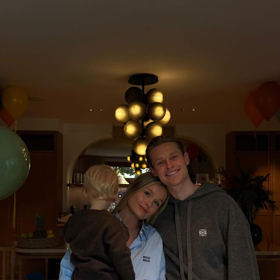 Mikky Kiemeney de Jong a Frenkie de Jong jsou spolu od puberty.