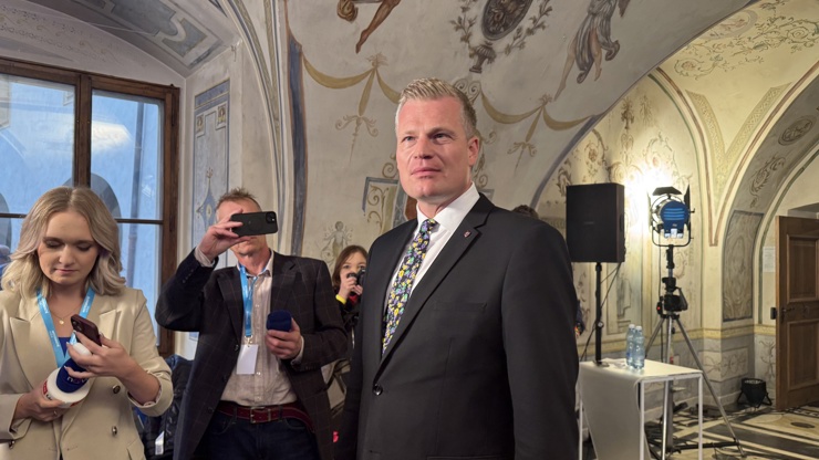 Filip Turek dorazil do štábu Motoristů krátce po 17. hodině. 