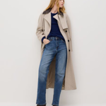 Neforemné siluety střídají jak rovné nohavice, tak užší cigaretové střihy. Džíny straight, Reserved, 759 Kč