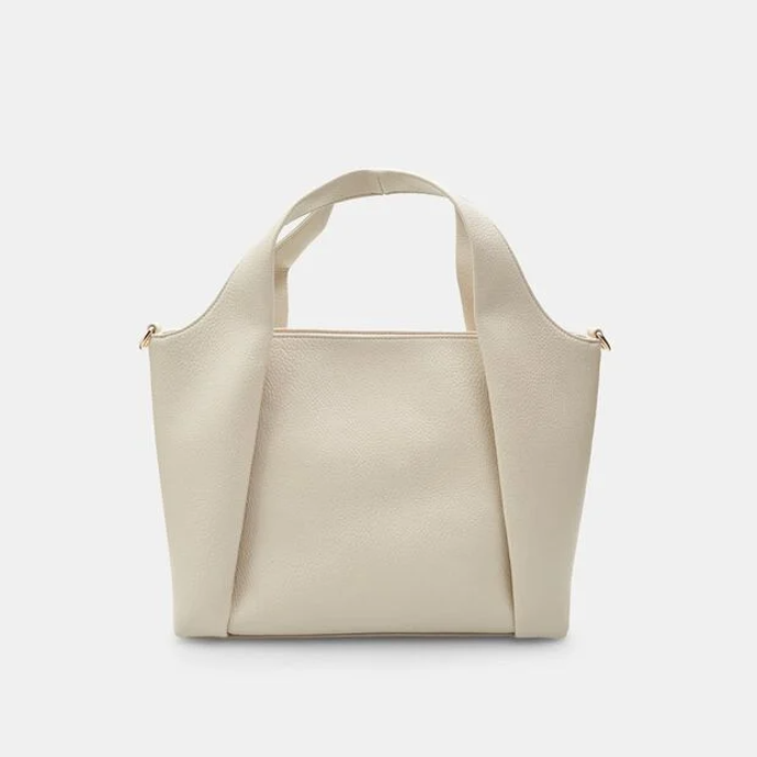 Kabelka shopper, Baťa, 1999 Kč
