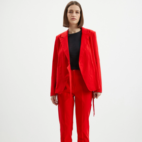 Kalhotový kostým, Orsay. Sako 1 399 Kč, kalhoty 799 Kč