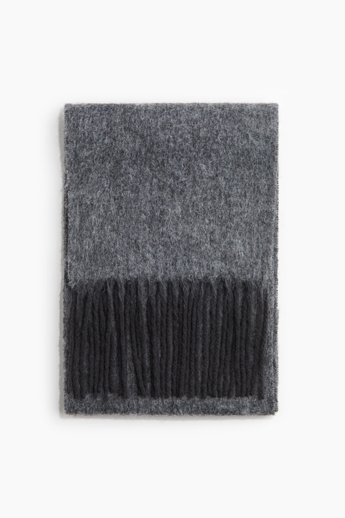 Šála, H&M, 439 Kč