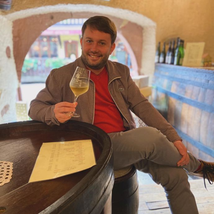 Petr, přáteli zvaný Pedro, žil folklorem. 