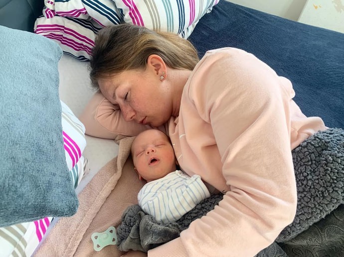 Pro Báru jsou její synové vše.