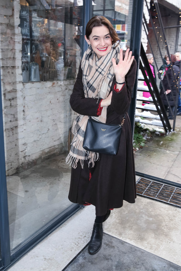 Málokdo by hádal, že Sarah nastoupila k aktivním zálohám a je připravena bránit vlast. 