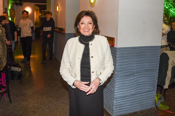 Marie Rottrová ve světlém buklé sáčku doslova zářila.