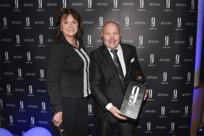 Michal David s manželkou Marcelou Davidovou na představení nového parfému.