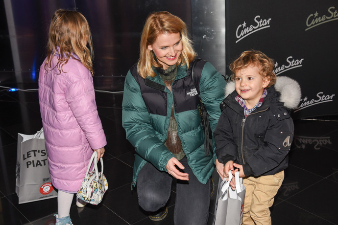 Lucie Šafářová vyvedla do kina obě děti, Leontýnku a Oliverka.