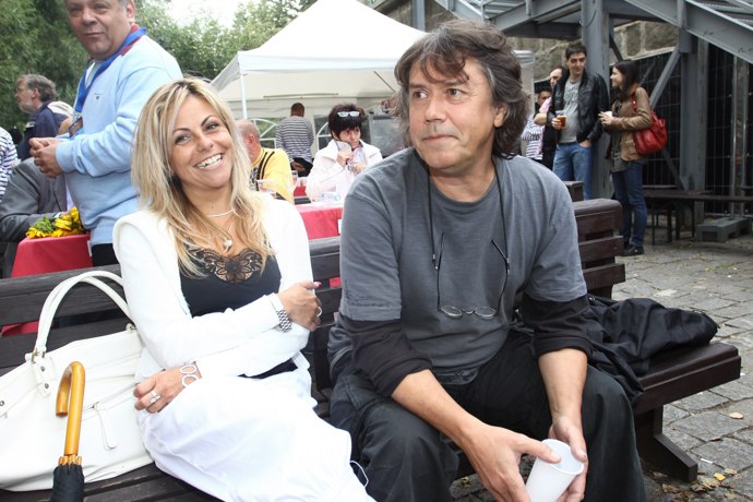 Marek se dnes věnuje svému milovanému malování a pořádá výstavy veselých krchovů.