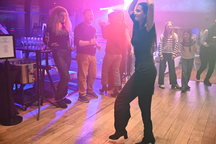 Herečka Ben Ahmed Ines řádila na parketu. 