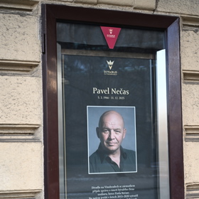 Parte v Divadle na Vinohradech.