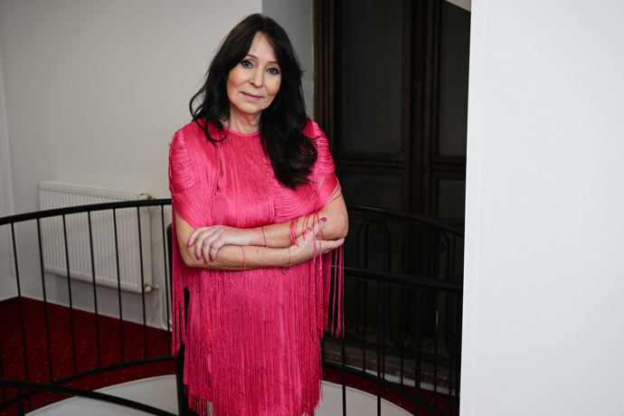 Na Ples hasičů dorazila i Heidi Janků.