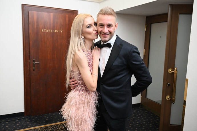 Sámer Issa a Lucy Junk.