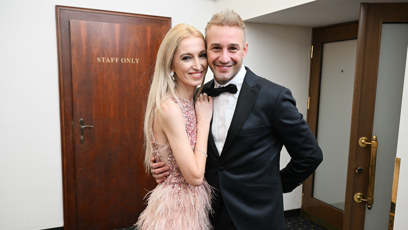 FOTO: Lucie se Sámerem dorazili na ples.