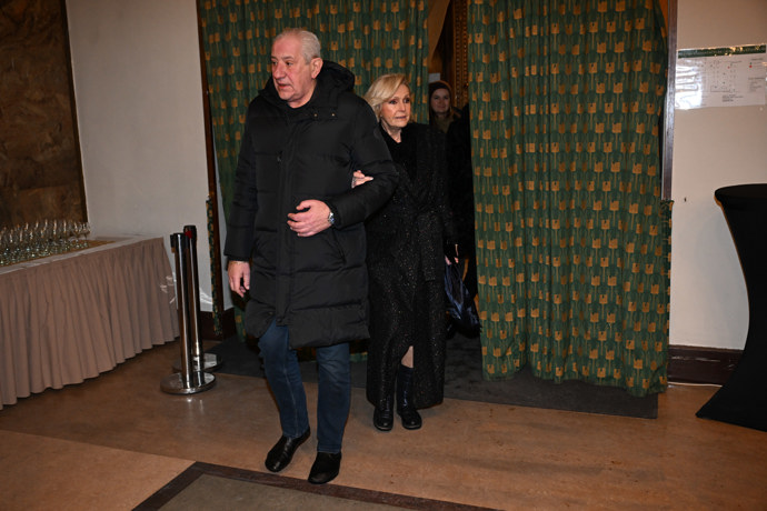 Helena Vondráčková dorazila po boku svého muže Martina Michala.