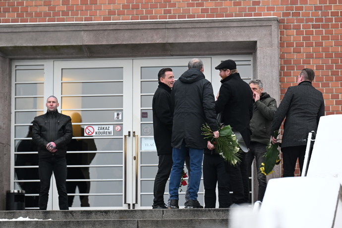 Rodina a přátelé se v Brně loučí s hercem Pavlem Nečasem. 