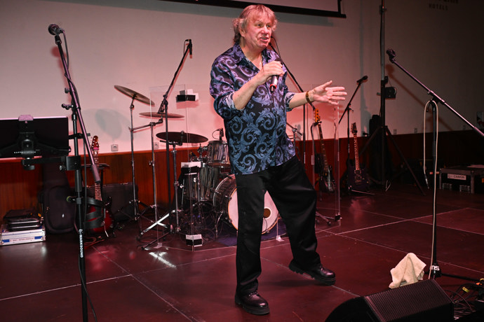 Stanislav Hložek během vystoupení. 