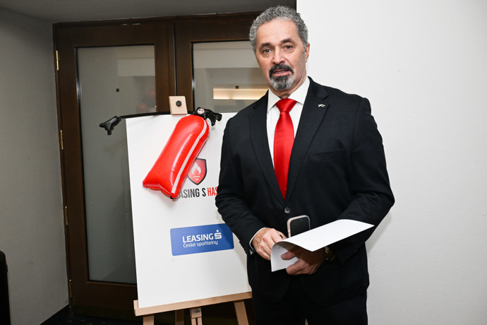 Martin Dejdar na plese Spolu s hasiči. 