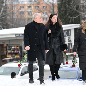 Lukáš Vaculík se spolu s Reginou Řandovou přišli rozloučit s Pavlem Nečasem. 