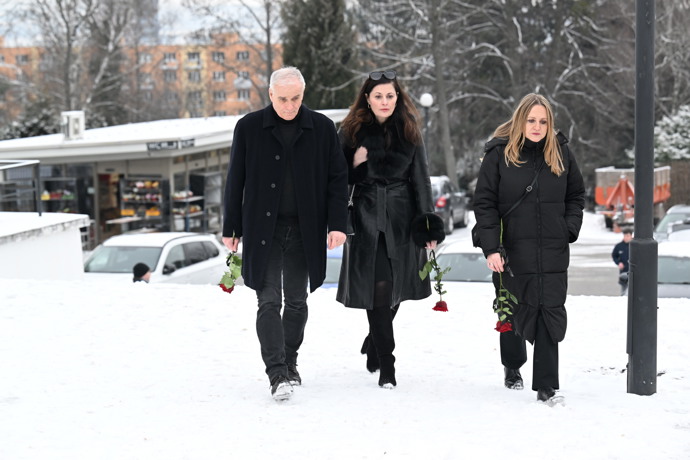 Lukáš Vaculík a Regina Řandová přišli dát sbohem Pavlu Nečasovi.