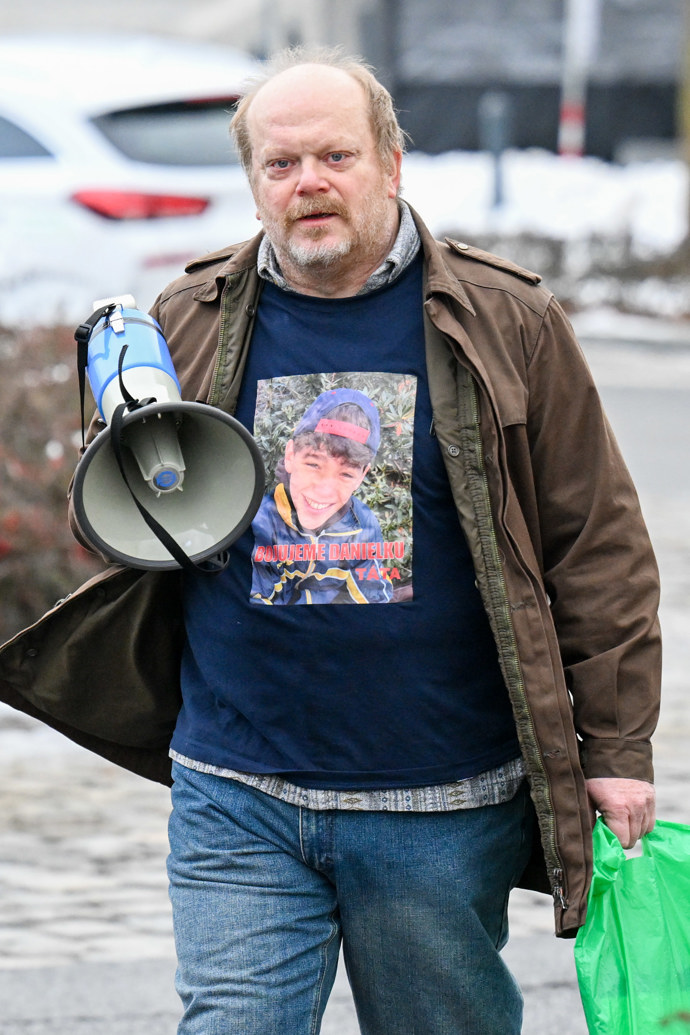 David Novotný je hlavní hvězdou nového seriálu Táta.