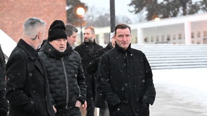 FOTO: Vladimír Šmicer na posledním rozloučení s hercem Pavlem Nečasem.