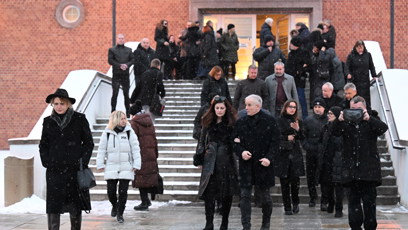 FOTO: Lukáš Vaculík měl během pohřbu oporu ve své ženě Lucii.