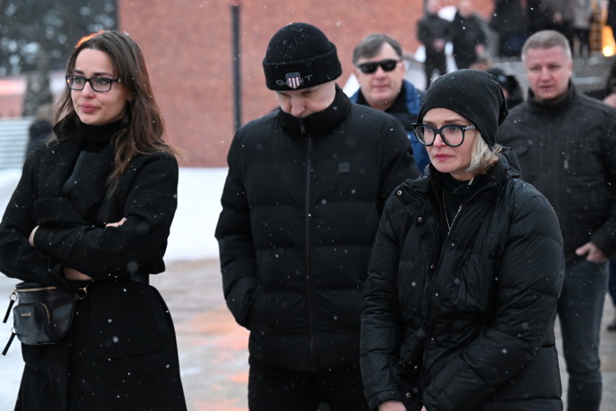 Kristýna Kociánová na posledním rozloučení s hercem Pavlem Nečasem.