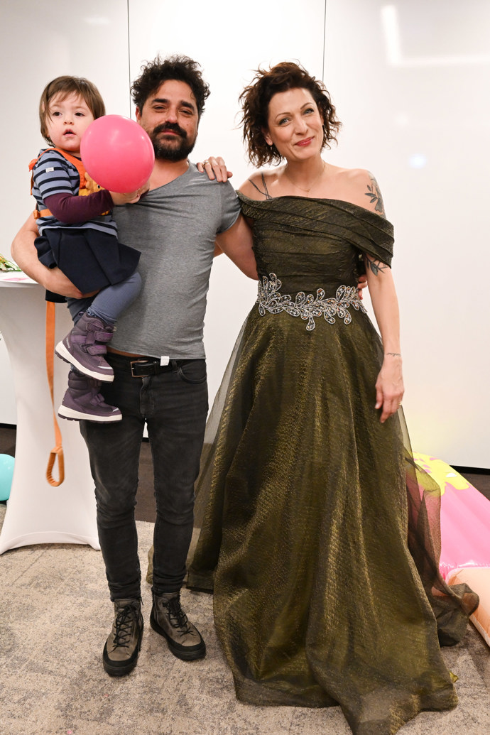 V publiku ji podporovali manžel s dcerkou. 