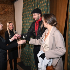 Lucie Vondráčková dorazila na premiéru s doprovodem.