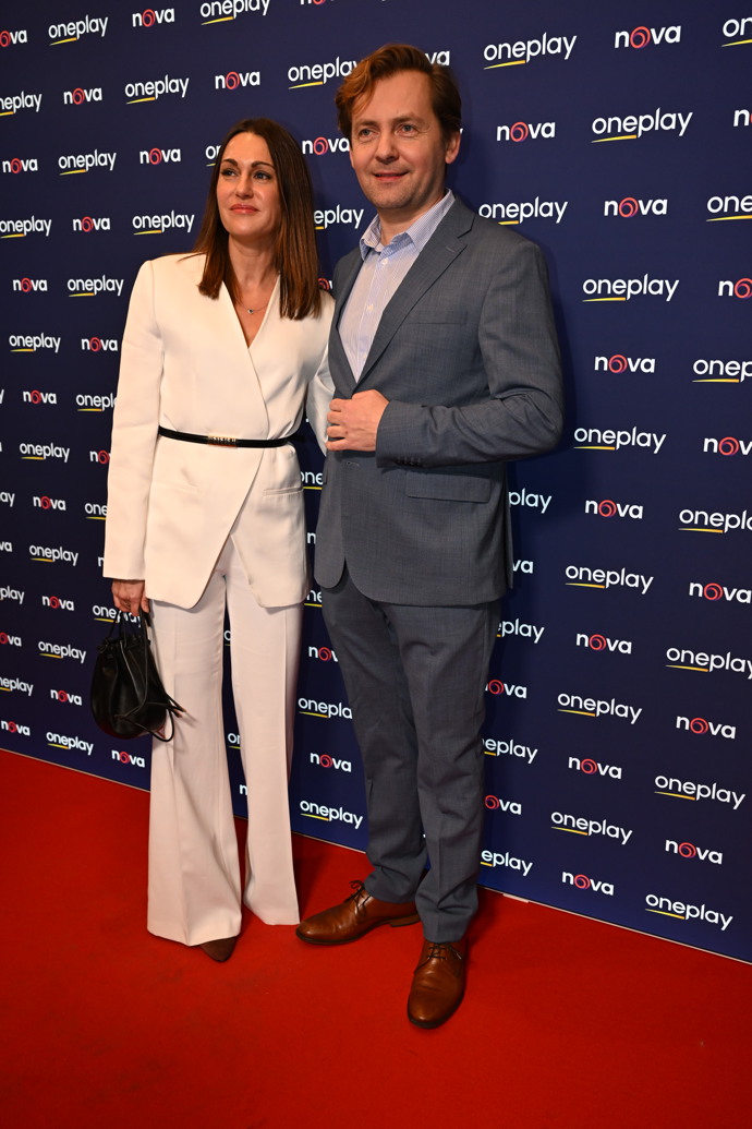 Petr Lněnička dorazil s přítelkyní.