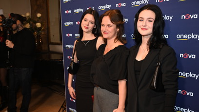 FOTO: Kristýna Badinková Nováková s dcerami na premiéře seriálu Metoda Markovič: Straka.